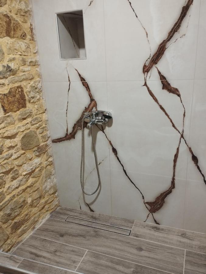 Ekali Stone House Apartmán